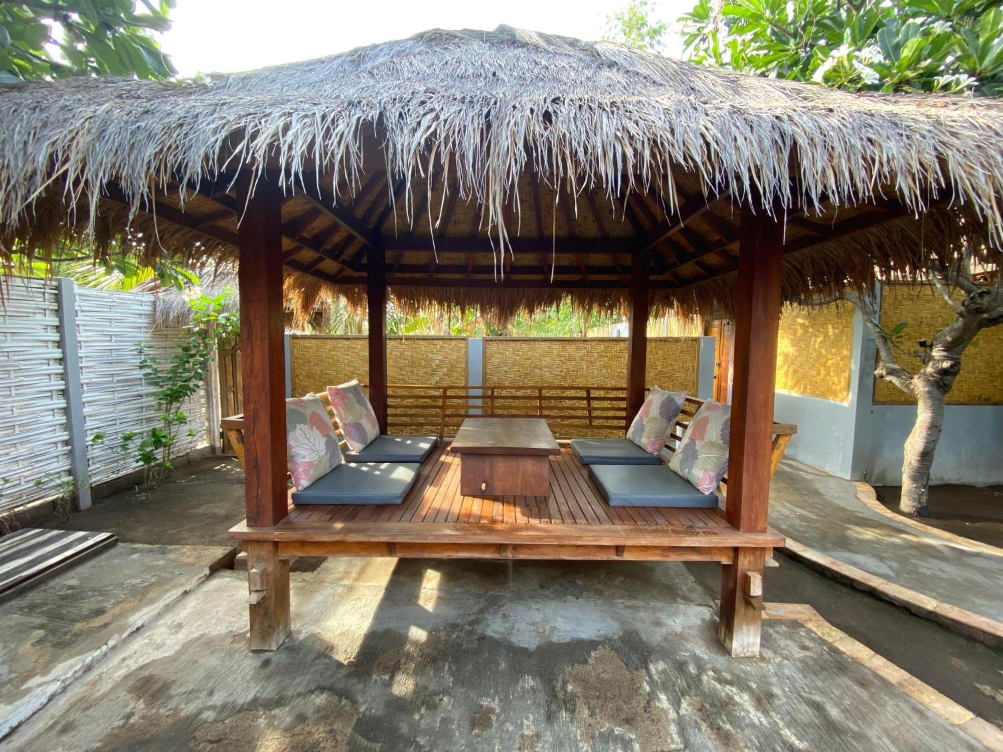 Villa Kinagu Gili Meno Exterior photo