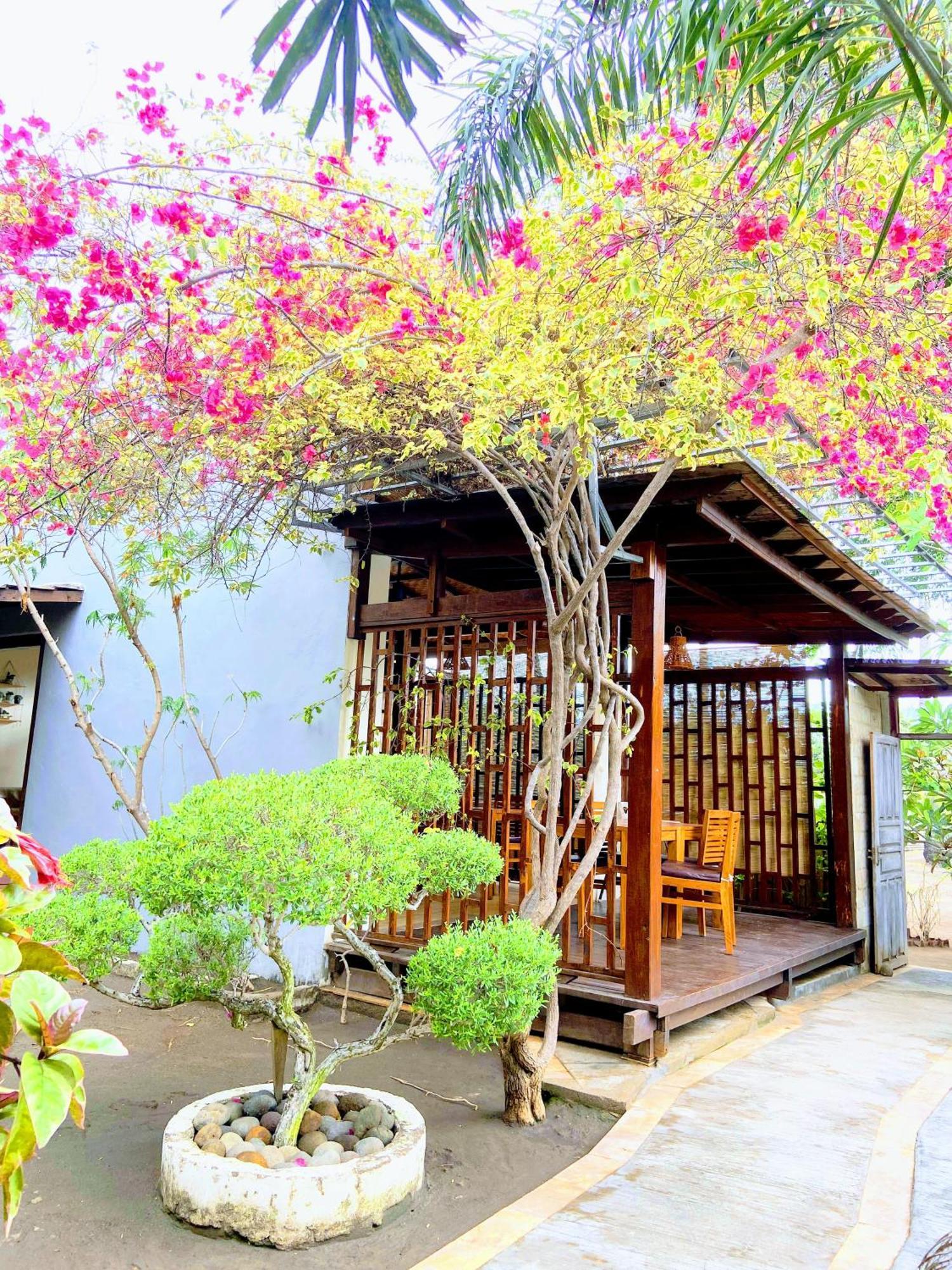 Villa Kinagu Gili Meno Exterior photo