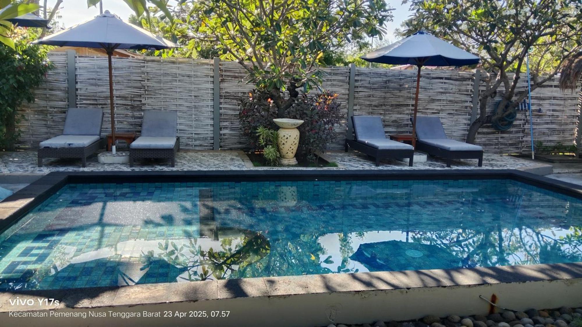 Villa Kinagu Gili Meno Exterior photo